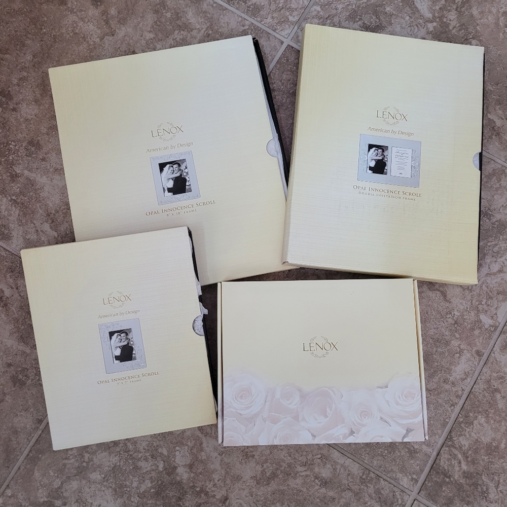 Lenox Opal Innocence Scroll Frame Set